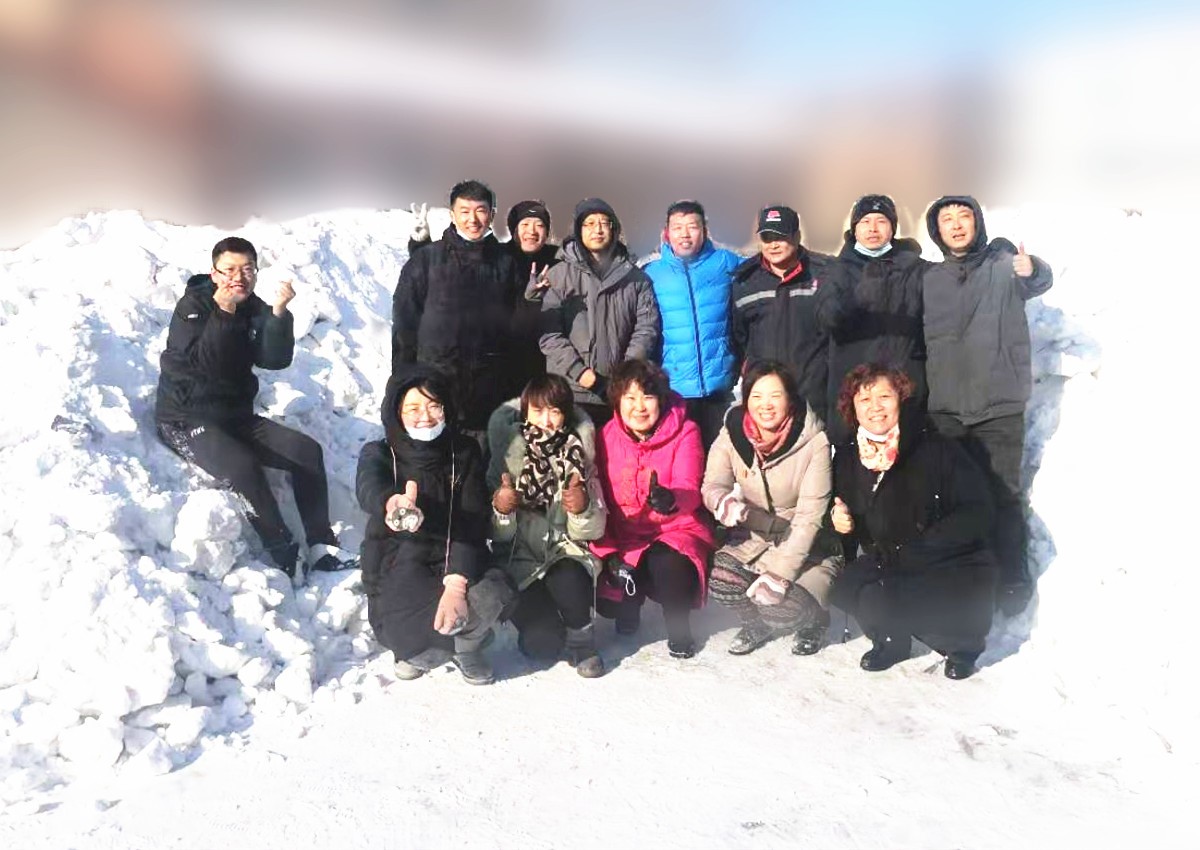 Report on snow clearing activities of volunteer in Pingfang factory