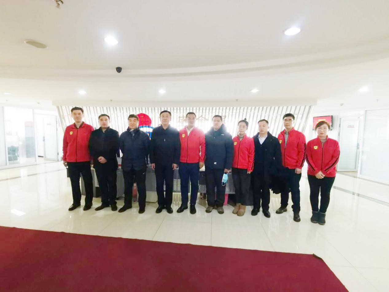 Zhang Chenglin, deputy director of the United Front Work Department ，and his par